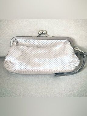 Coach Audrey Sequin Wristlet Clutch Kiss Lock Champagne Rare Limited Ed.